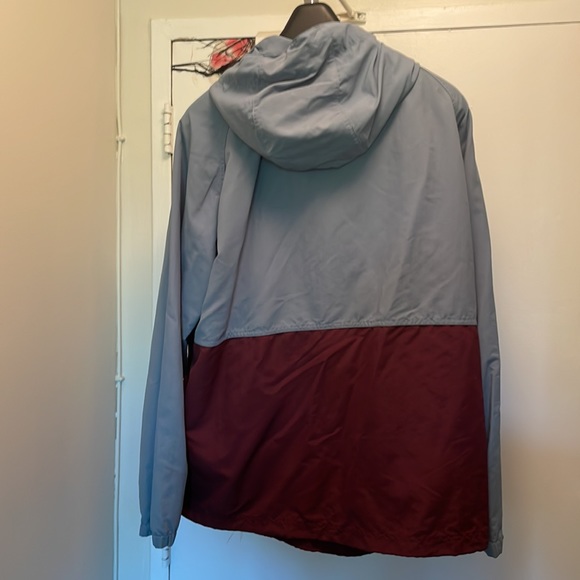 Men’s LLBean Adirondack water resistant pullover jacket - Picture 3 of 3